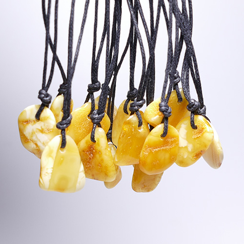 Buy Baltic amber pendants in bulk at a competitive wholesale price.