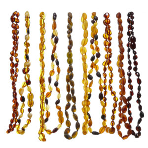 Wholesale lot of 10 children's amber necklaces - Chip shape beads - Style mix